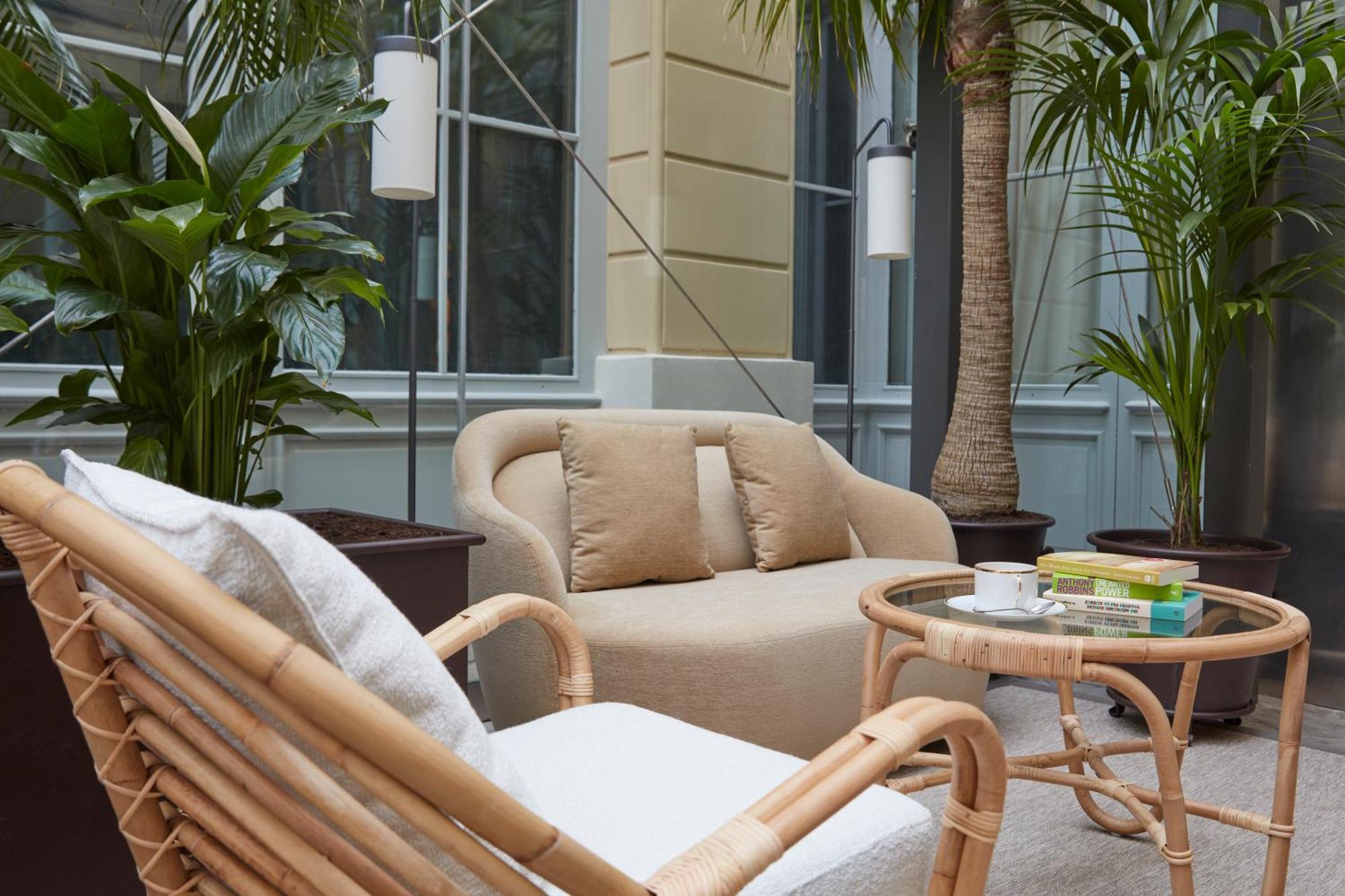 Hotel Les Lumieres - Relais & Chateaux Versailles Exterior photo