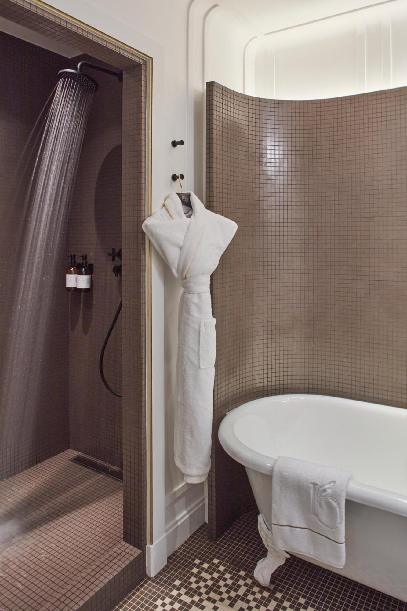 Hotel Les Lumieres - Relais & Chateaux Versailles Exterior photo