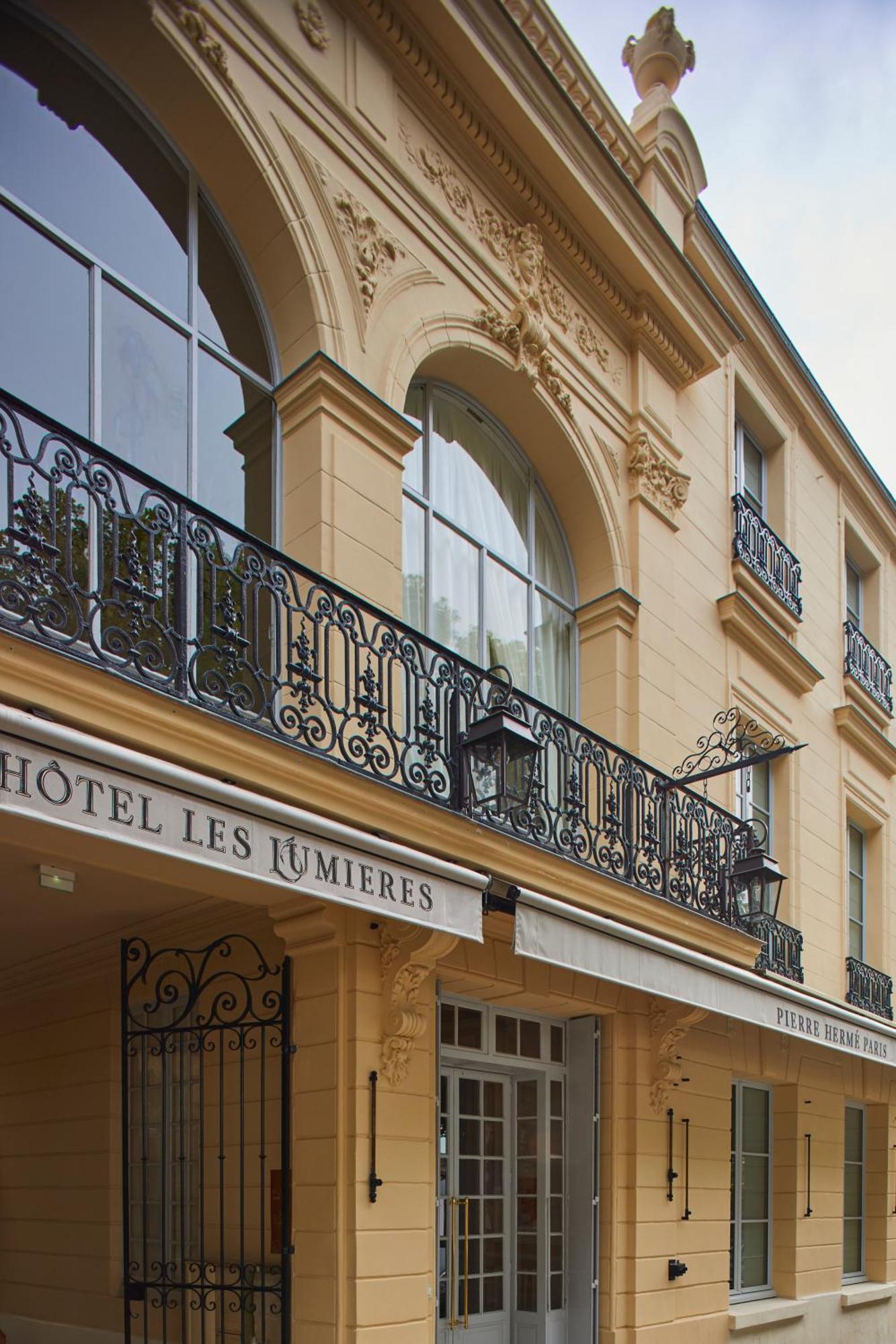 Hotel Les Lumieres - Relais & Chateaux Versailles Exterior photo