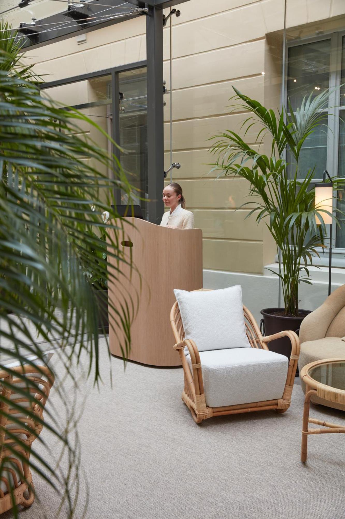 Hotel Les Lumieres - Relais & Chateaux Versailles Exterior photo